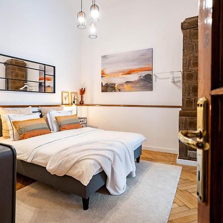דירות בוקרשט 2Br Blue Cloud In The Centre מראה חיצוני תמונה